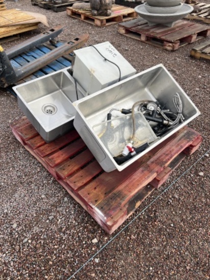 STAINLESS STEEL SINKS & LABORATORY OVEN
