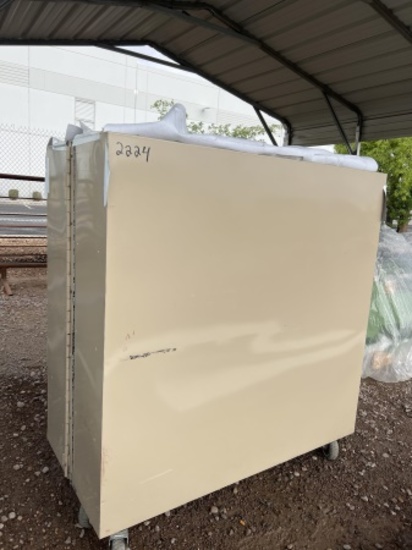 ROLLING LOCKING STORAGE BOX W/ KEY