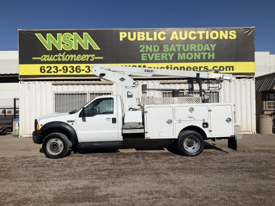 2006 Ford F-450 Super Duty Bucket Truck