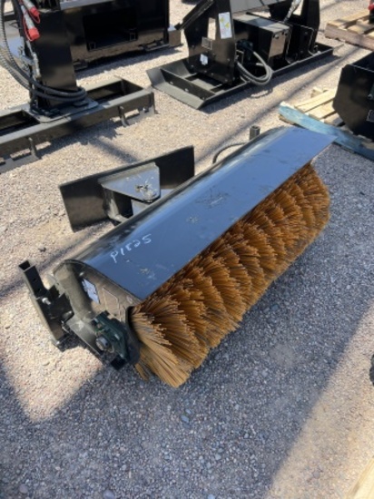 2025 GIYI GY-QSJ SWEEPER FOR STAND UP SKID STEER