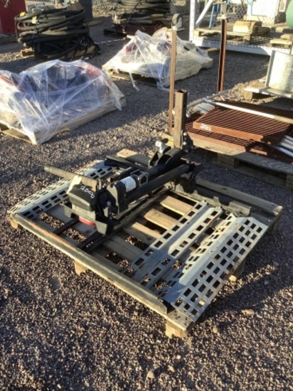 HITCH MOUNT CHAIR LIFT