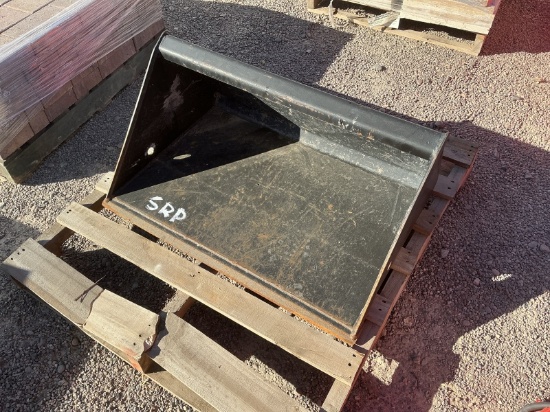 BRADCO 34IN STAND UP SKID STEER BUCKET