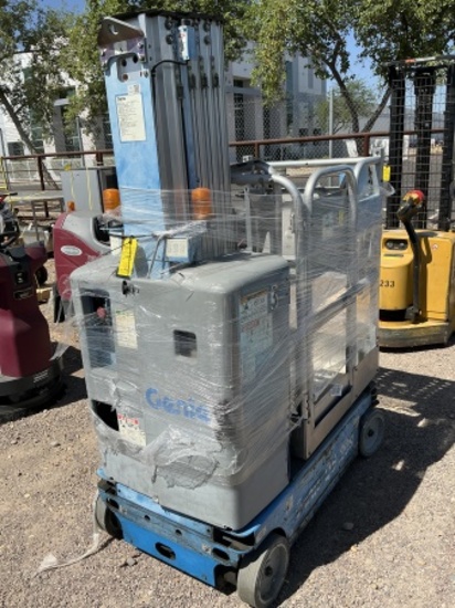 Genie Qs-20 Electric Man Lift