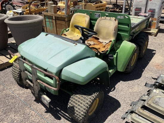 John Deere 6x4 Gator