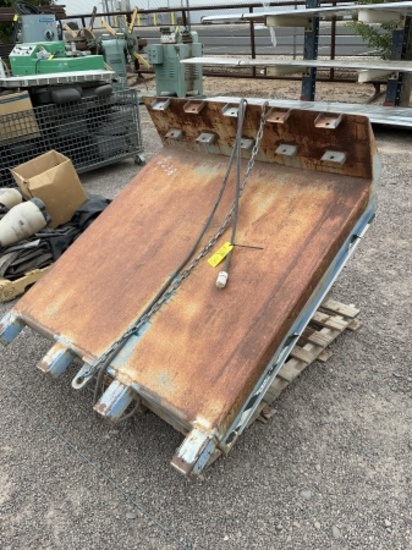 Hydraulic Tilt Platform