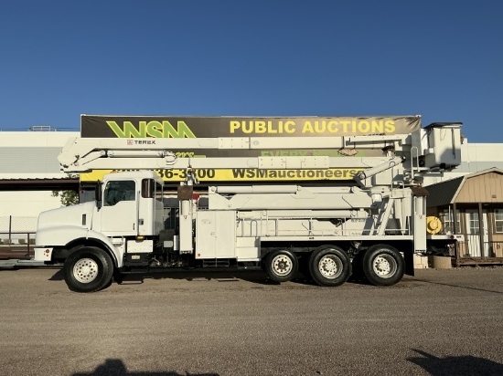 2007 Oshkosh F-2146 Bucket Truck