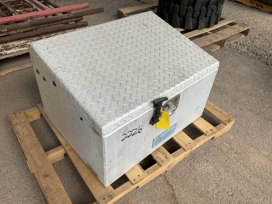 MERRIT ALUMINUM TRUCK TOOLBOX