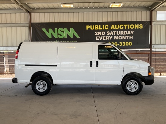 2015 Chevrolet Express 3500 Cargo Van