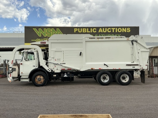 2008 Autocar Xpeditor Front Loading Trash Truck