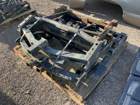 PALLET OF ASST TRUCK HITCHES