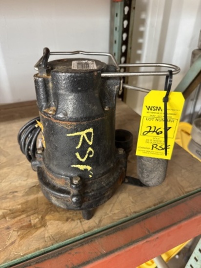 Everbuilt Submersible Pump