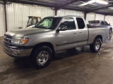 2001 TOYOTA TUNDRA SR5 PKP - SALVAGE TITLE (AT, EXT CAB 4 DR, 4.7L ENG, MIL