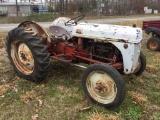 FORD TRACTOR (GAS, DOES NOT RUN)