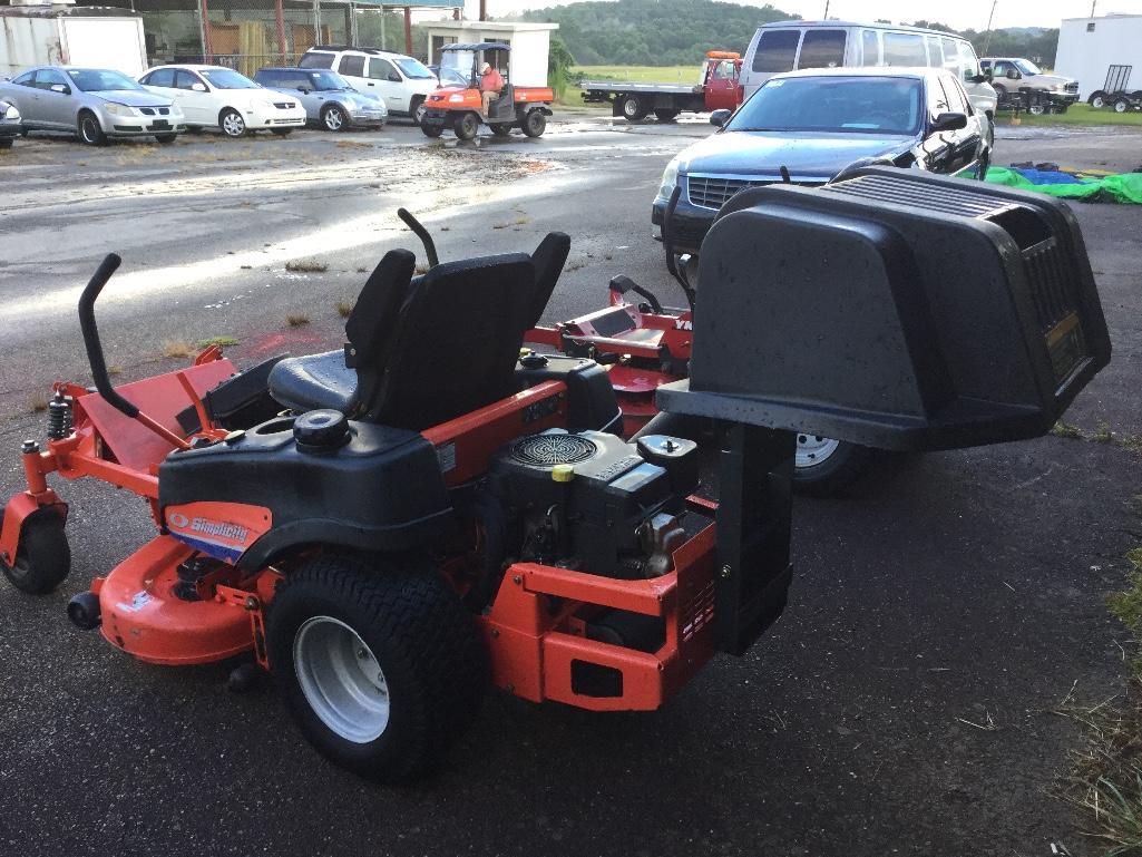 SIMPLICITY ZERO TURN MOWER W BAGGER 486 HOURS Proxibid