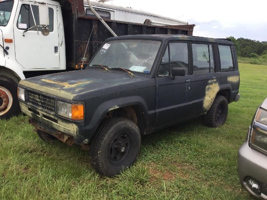 1990 ISUZU TROOPER 5 SPEED 4X4 4 DOOR (VIN-JAC0H58E4L8919572, MILES-221840)