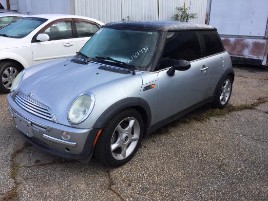 2003 MINI COOPER (5 SPEED, 4 CYL, FRONT & REAR SUN ROOF, 2 DR, VIN-WMWRC33483TC42231, MILES READ