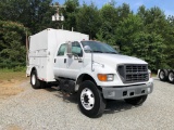 2000 FORD F-750 SERVICE TRUCK (AT, 7.2L CAT DIESEL, CREW CAB, 12ft STAHL BED, MILES READ 118424,