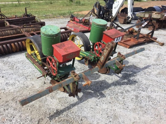 JOHN DEERE 2 ROW PLANTER W/CANDY SEED BOXES