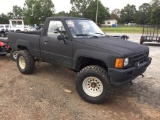 1986 TOYOTA PICKUP (MANUAL TRANS., 22 R ENGINE, 4WD, MILES READ 218285,-EXEMPT,