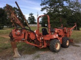 DITCH WITCH 5700 TRENCHER W/BLADE, CABLE PLOW, & WIRE HANGING BOOM (SN-851019, 1216 HRS, DIESEL)