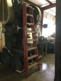 8 FT FIBERGLASS STEP LADDER