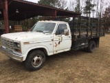 1986 FORD F350 (4spd, 7.6'X 12' BED, MILES READ 133000-EXCEEDS MECH LIMITS,