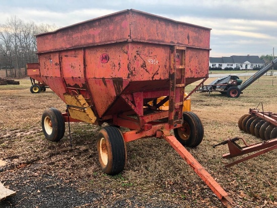 J & M GRAVITY WAGON (250 BUSHEL)