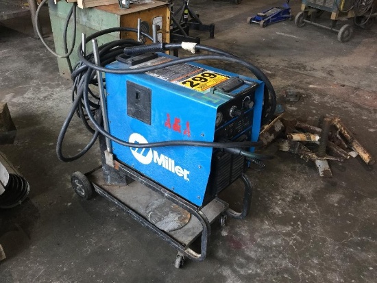 MILLER SPECTRUM 2050 DC PLASMA CUTTING SYSTEM W/ AUTO-LINE (RUNS & WELDS)