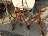 3 JACK STANDS AND PIPE STAND