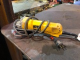 DEWALT ELECTRIC SIDE GRINDER (4.5in) WORKING CONDITION
