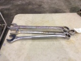 (3) COMBINATION WRENCHES (1)1 5/8in (1)1 13/16in (1)1 3/4in