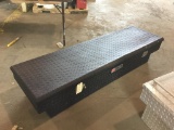 TRACTOR SUPPLY ALUMINUM BLACK TOOLBOX (FITS FULL SIZE PKP)