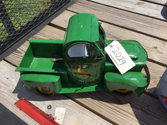 John Deere Truck R1