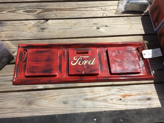 Ford Tailgate R1