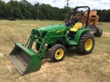 JOHN DEERE 3032E TRACTOR w/ LOADER (DIESEL, 4X4, HYDROSTATIC, 300 HOURS, SMOOTH BUCKET, ROPS,