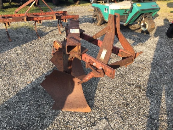 2 BOTTOM PLOW 3 PH INTERNATIONAL BRAND R1