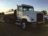 2000 FREIGHTLINER TANKER TRUCK