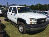 2007 CHEV 3500 FLATBED TRUCK W/TOOL BOXES (AT, 6.0L GAS, CREW CAB, MILES READ 105052,