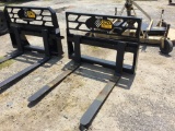 SKID STEER FORKS ATTACHMENT (UNUSED, 42in) R2
