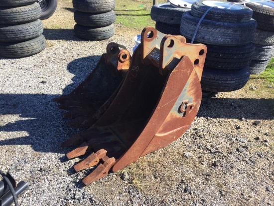 16" HEAVY DUTY EXCAVATOR BUCKET