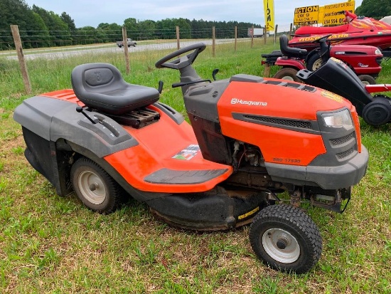 HUSQVARNA 17.5hp RIDING MOWER (30" CUT)