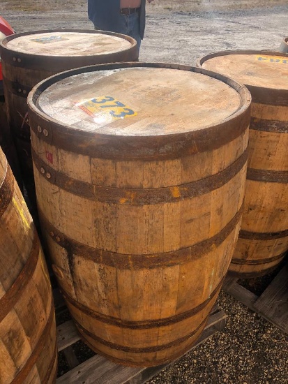 WOODEN WHISKEY BARREL