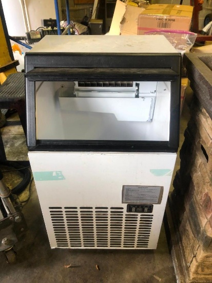 COSTWAY ICE MAKER