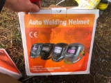 WELDING HELMET (UNUSED, AUTO DARKENING)