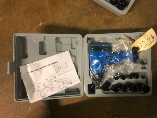 1/2" IMPACT WRENCH KIT **SELLING ABSOLUTE**