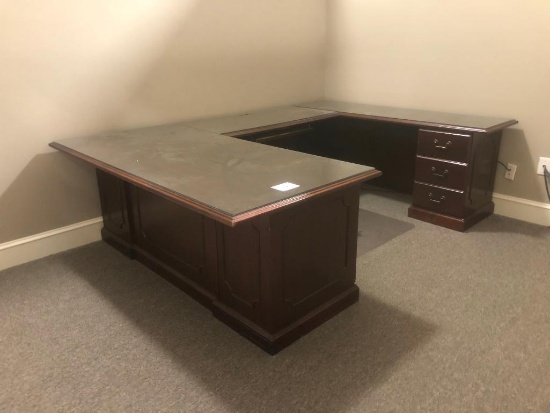 3 PIECE U SHAPED DESK W/GLASS TOP