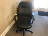 (1) OFFICE CHAIR (ROLLING)