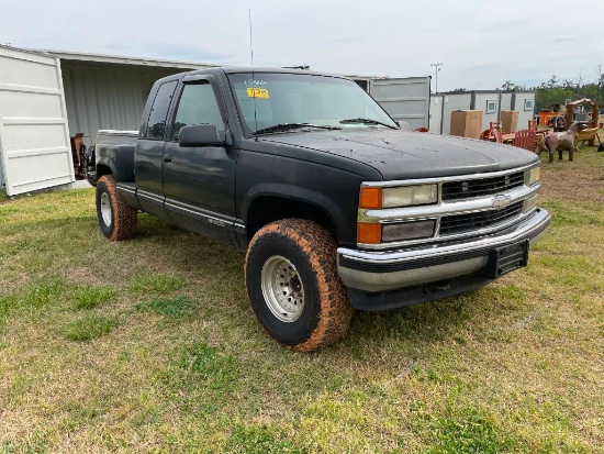 1996 CHEVROLET 1500 PICKUP TRUCK