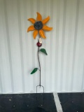 SUNFLOWER SPINNER YARD ART