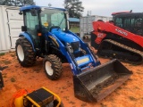 NEW HOLLAND 3040 BOOMER CAB TRACTOR W/ LOADER